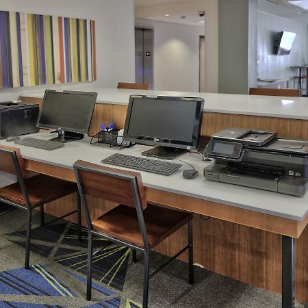 Holiday Inn Express & Suites Portales By Ihg Екстериор снимка