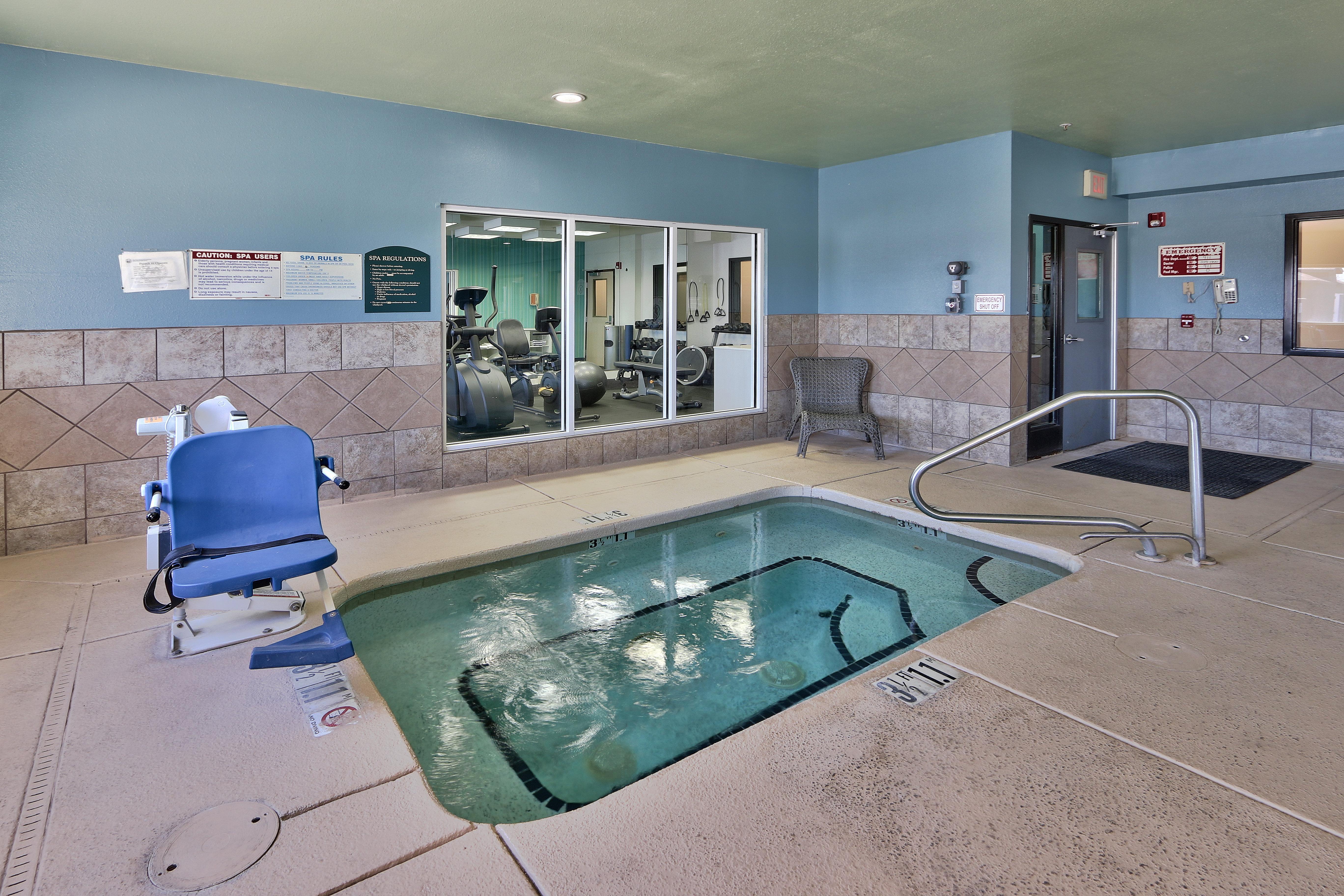 Holiday Inn Express & Suites Portales By Ihg Екстериор снимка