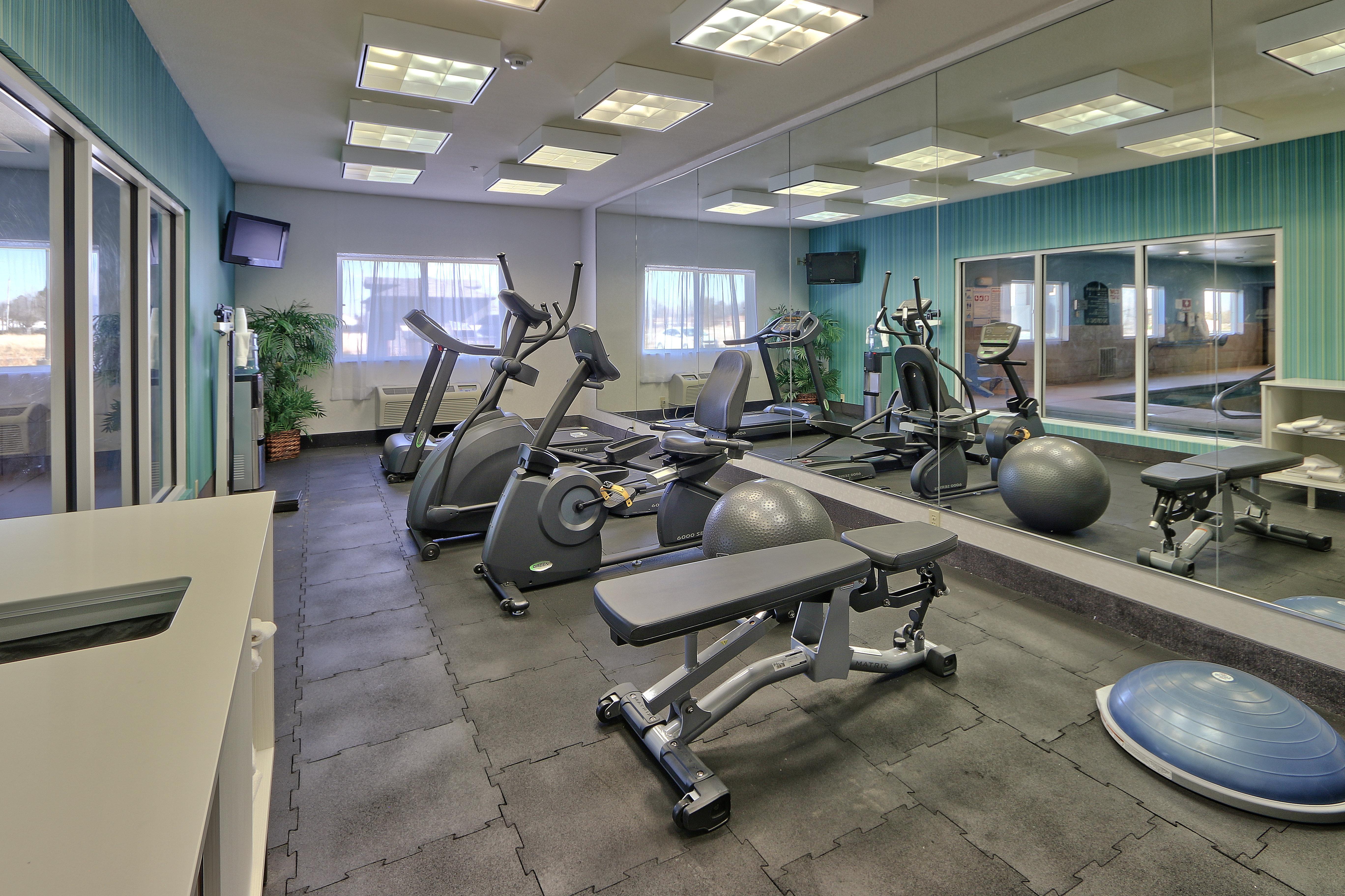 Holiday Inn Express & Suites Portales By Ihg Екстериор снимка