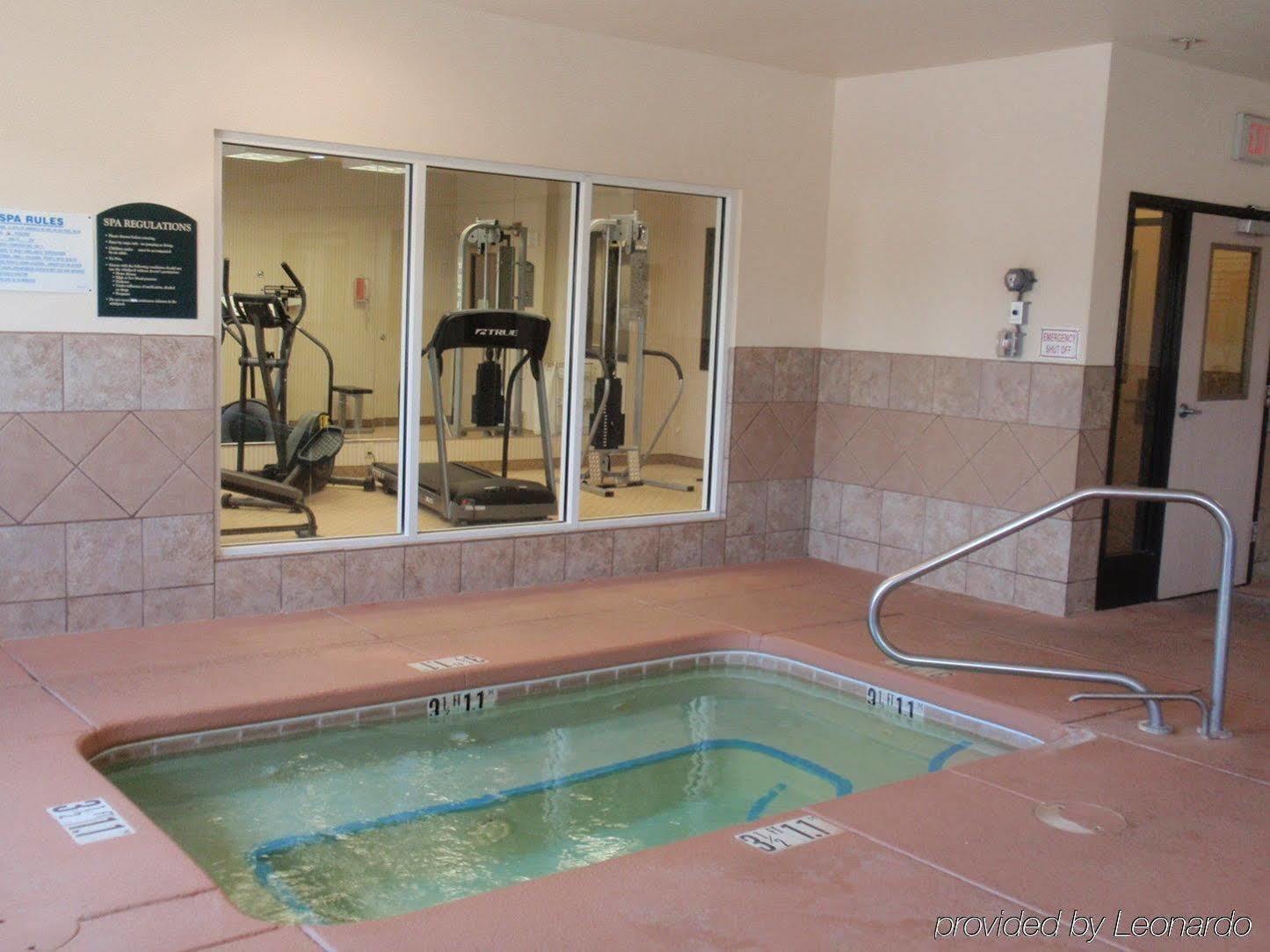 Holiday Inn Express & Suites Portales By Ihg Екстериор снимка