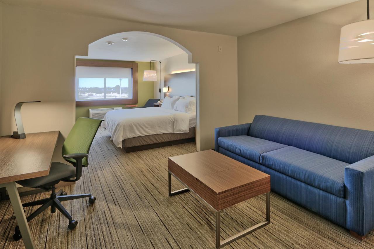 Holiday Inn Express & Suites Portales By Ihg Стая снимка